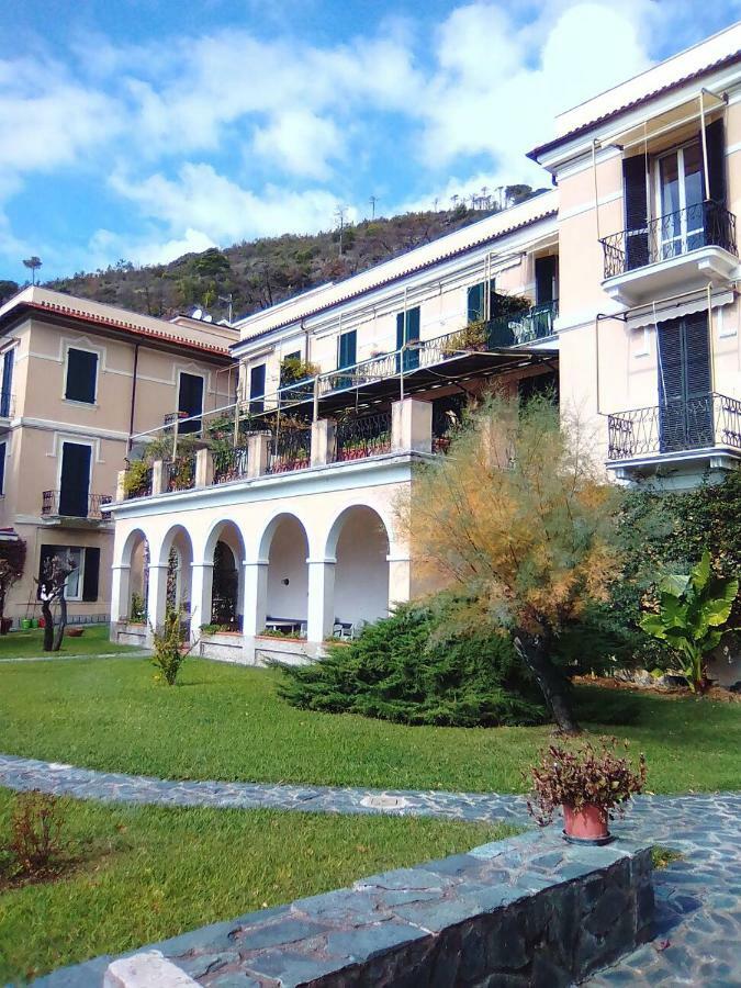 Lorenzo Apartment Леванто Экстерьер фото